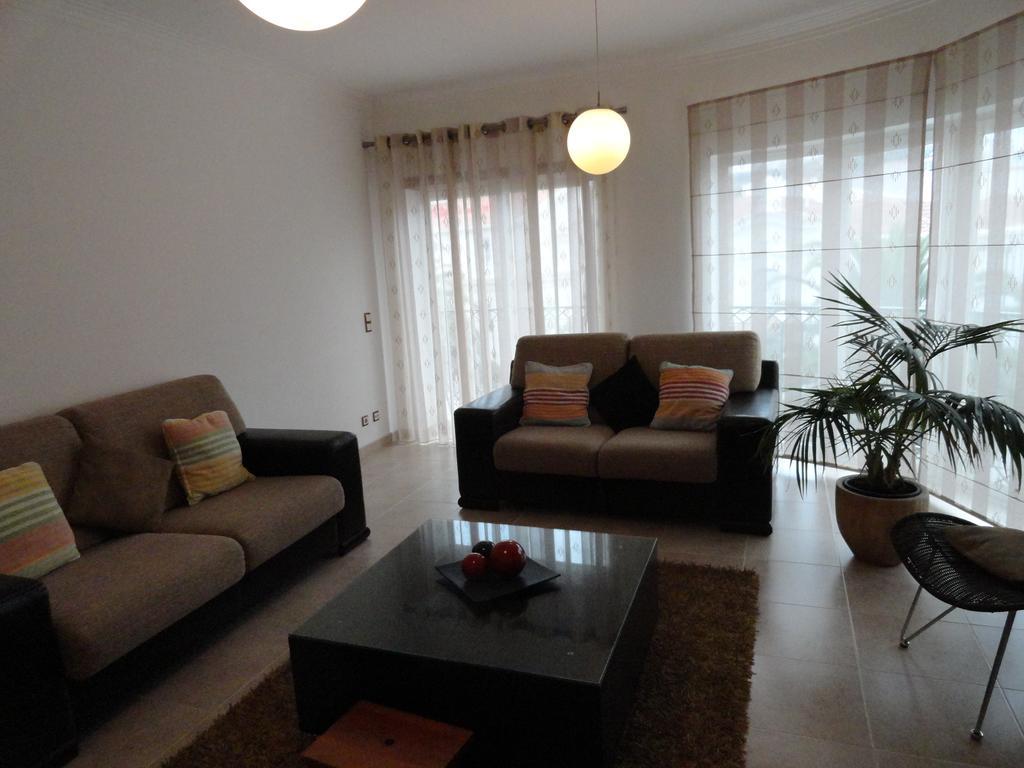 Apartamento Praia 圣马蒂纽·杜·波特 外观 照片