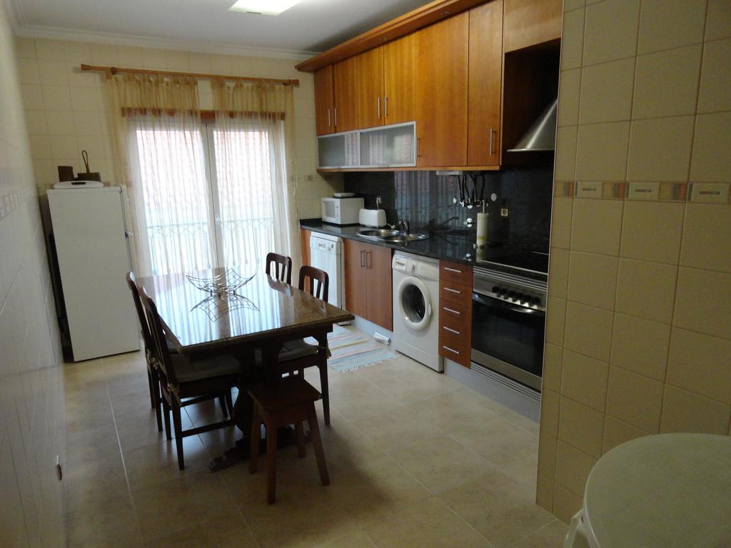 Apartamento Praia 圣马蒂纽·杜·波特 外观 照片