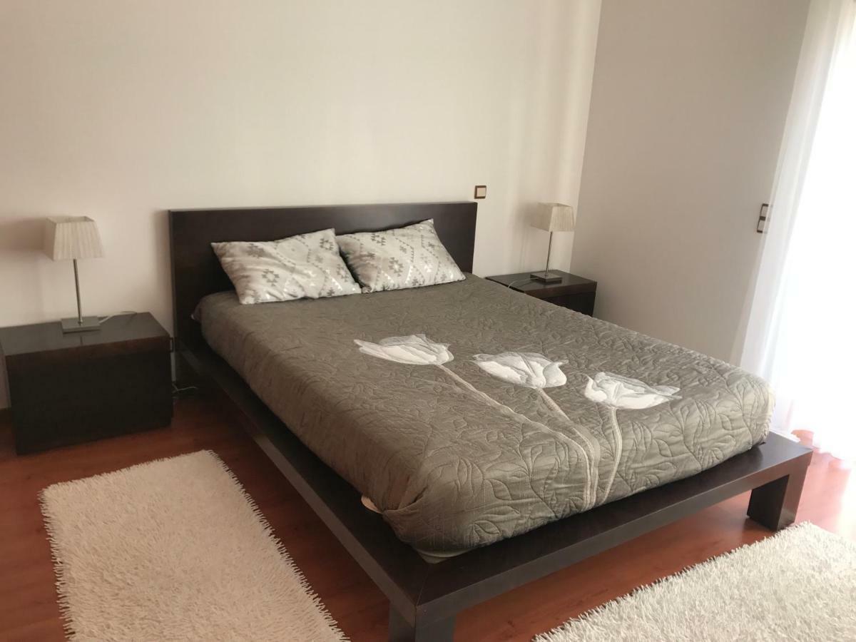 Apartamento Praia 圣马蒂纽·杜·波特 外观 照片