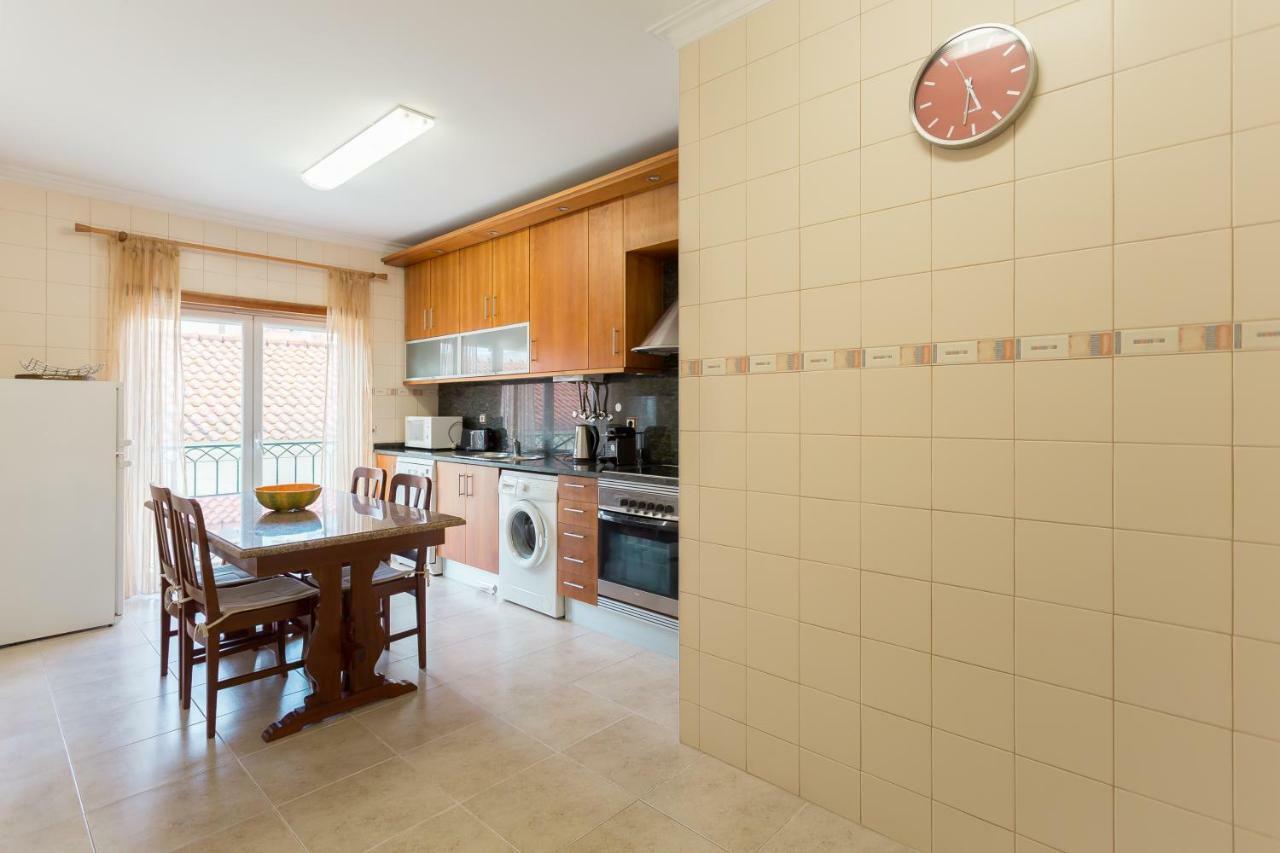 Apartamento Praia 圣马蒂纽·杜·波特 外观 照片