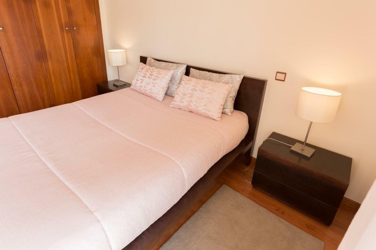 Apartamento Praia 圣马蒂纽·杜·波特 外观 照片