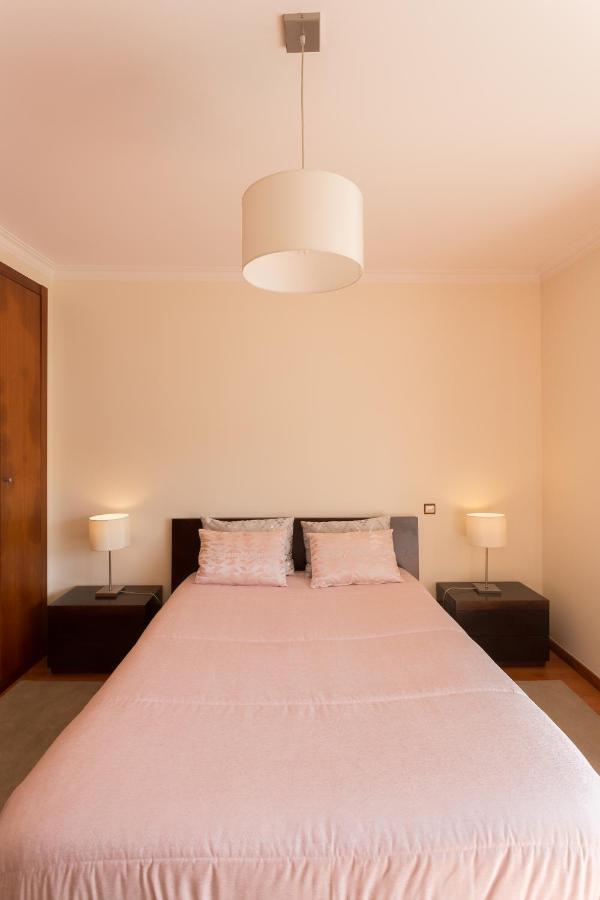 Apartamento Praia 圣马蒂纽·杜·波特 外观 照片